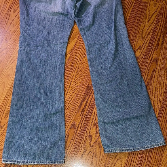 Old Navy Boot-Cut Jeans Ultra Low Waist Distressed Light Wash Vintage Denim - Picture 10 of 11